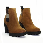 Bottines à talons Tommy Hilfiger en cuir daim camel winter cognac