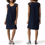 Robe bleu marine Tommy Hilfiger modèle A-line Dress, épaules en dentelle